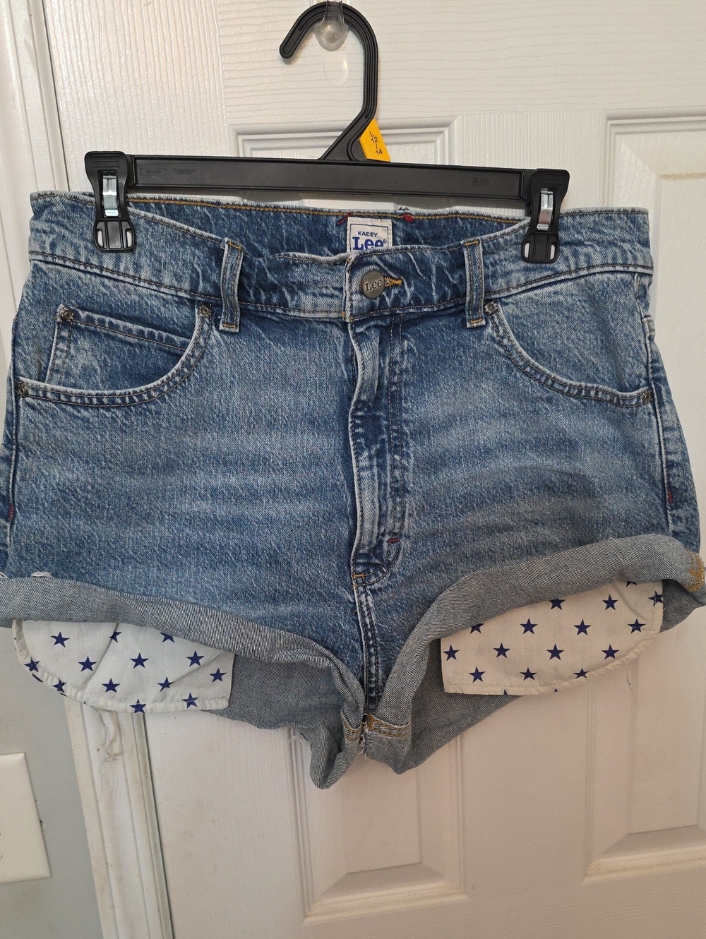 Lee Light Blue Denim Rolled-Hem Shorts with Star Pocket Lining